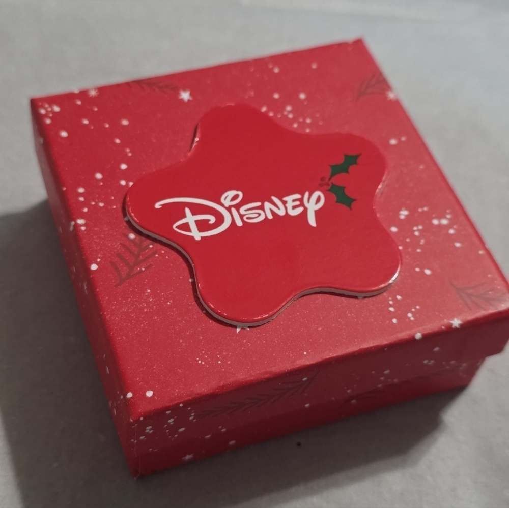 Disney Lilo Holiday Necklace - Picture 4 of 6